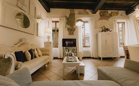 Piazza Erbe Luxury Apartment