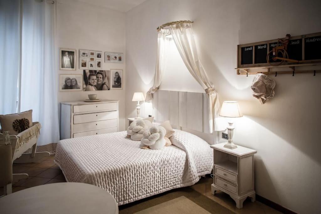 Piazza Erbe Luxury Apartment Vérone Extérieur photo